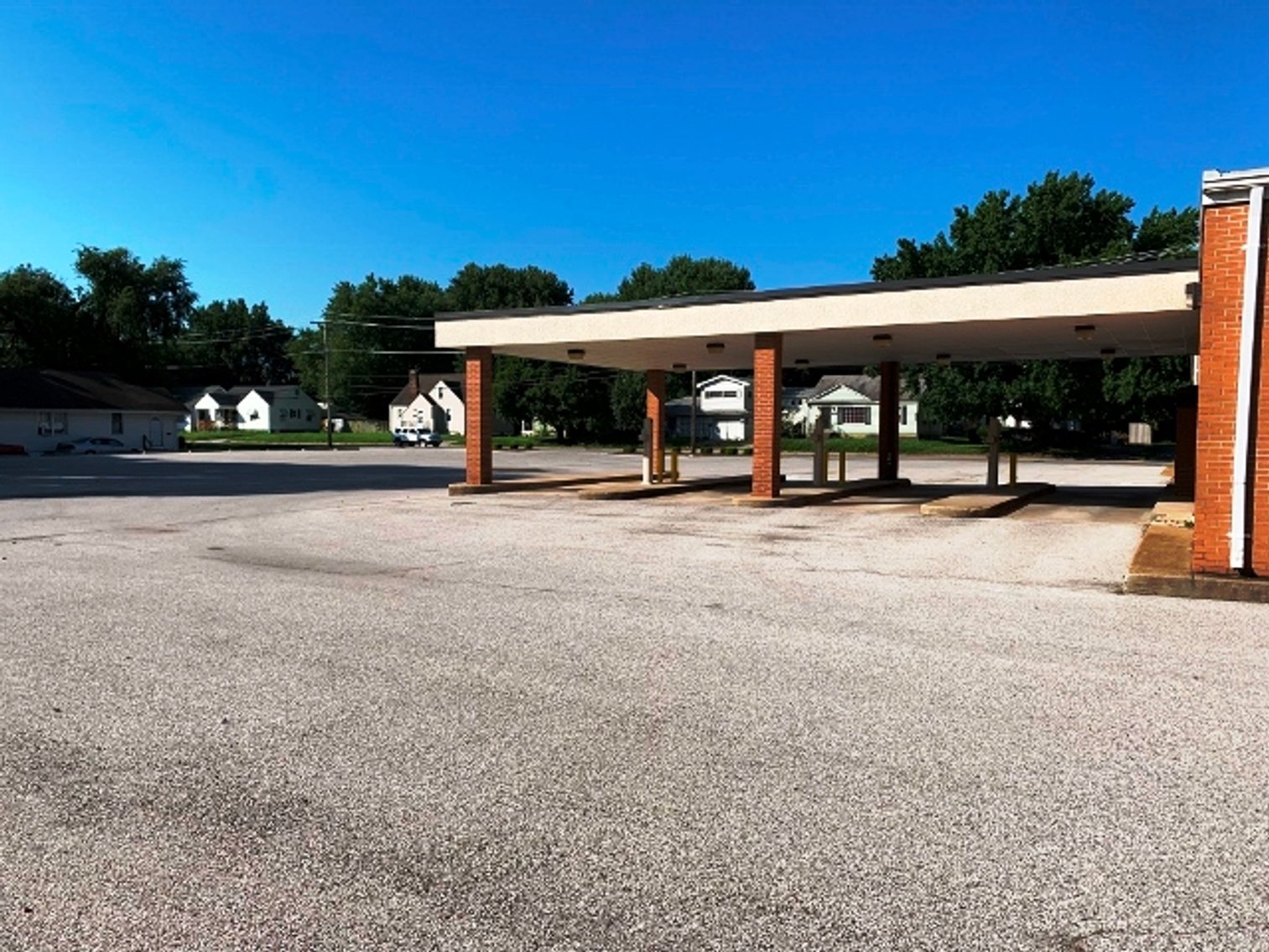 Image for 8,600±SF Former Bank Branch on 1.3± Acres at 900 Upper Cahokia Rd, Cahokia, IL 62206 (St Clair County)