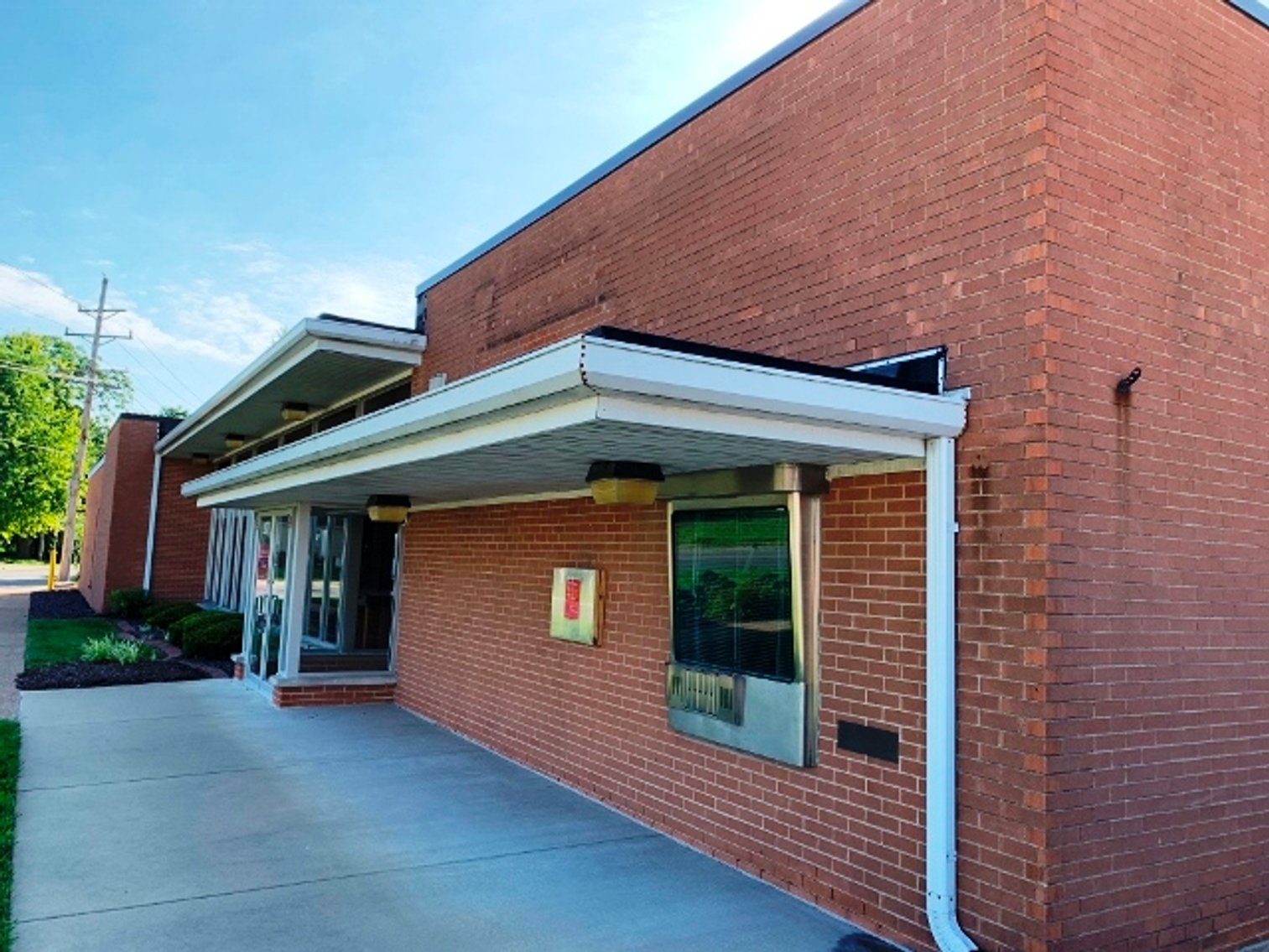 Image for 8,600±SF Former Bank Branch on 1.3± Acres at 900 Upper Cahokia Rd, Cahokia, IL 62206 (St Clair County)