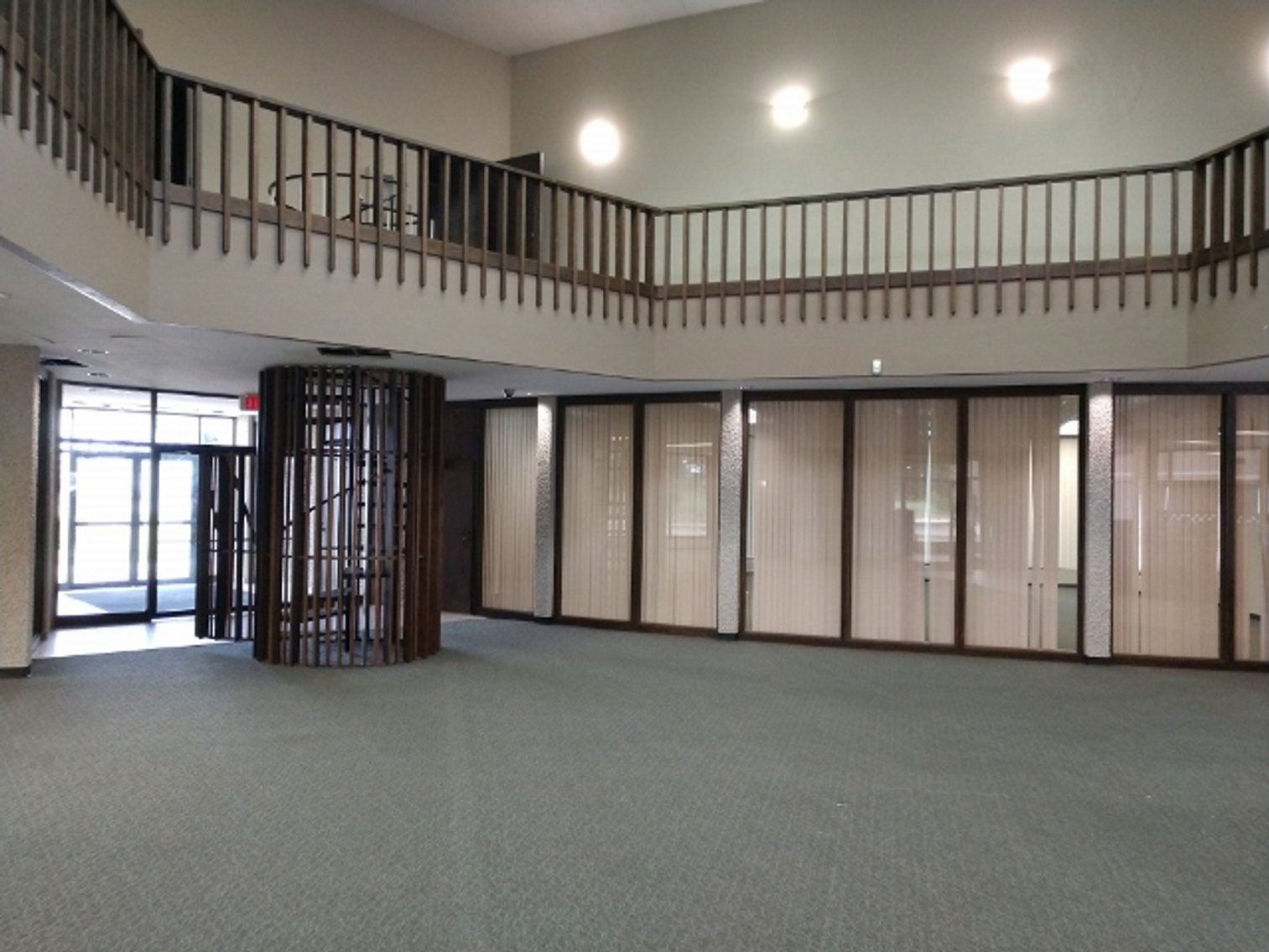 Image for 8,573±SF Former Bank Branch on 2.5± Acres at 2532 Crossroads Blvd, Waterloo, IA 50702 (Black Hawk County)