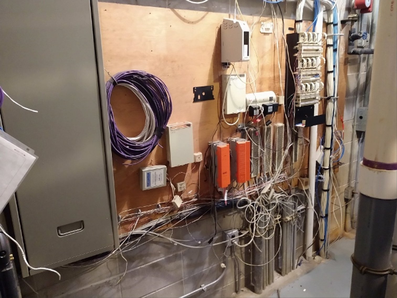 Image for 8,573±SF Former Bank Branch on 2.5± Acres at 2532 Crossroads Blvd, Waterloo, IA 50702 (Black Hawk County)