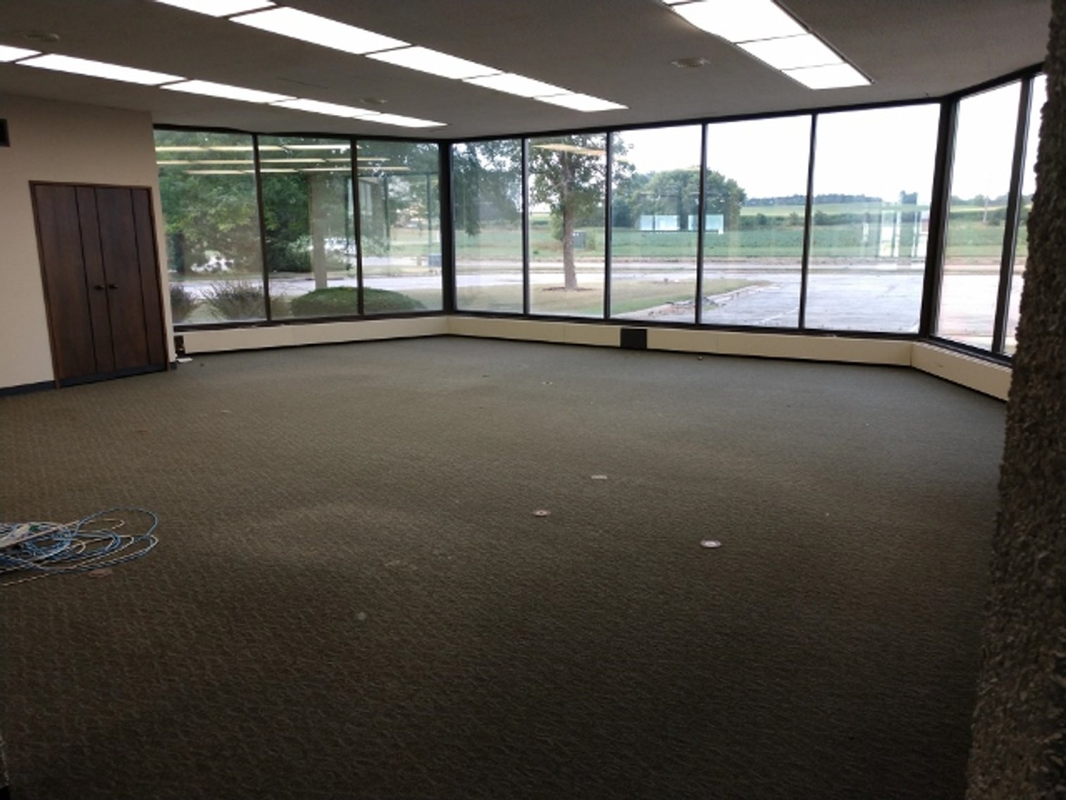 Image for 8,573±SF Former Bank Branch on 2.5± Acres at 2532 Crossroads Blvd, Waterloo, IA 50702 (Black Hawk County)