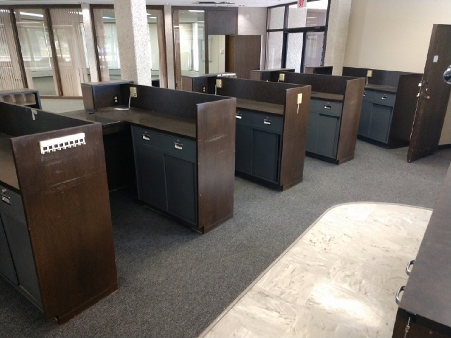 Image for 8,573±SF Former Bank Branch on 2.5± Acres at 2532 Crossroads Blvd, Waterloo, IA 50702 (Black Hawk County)