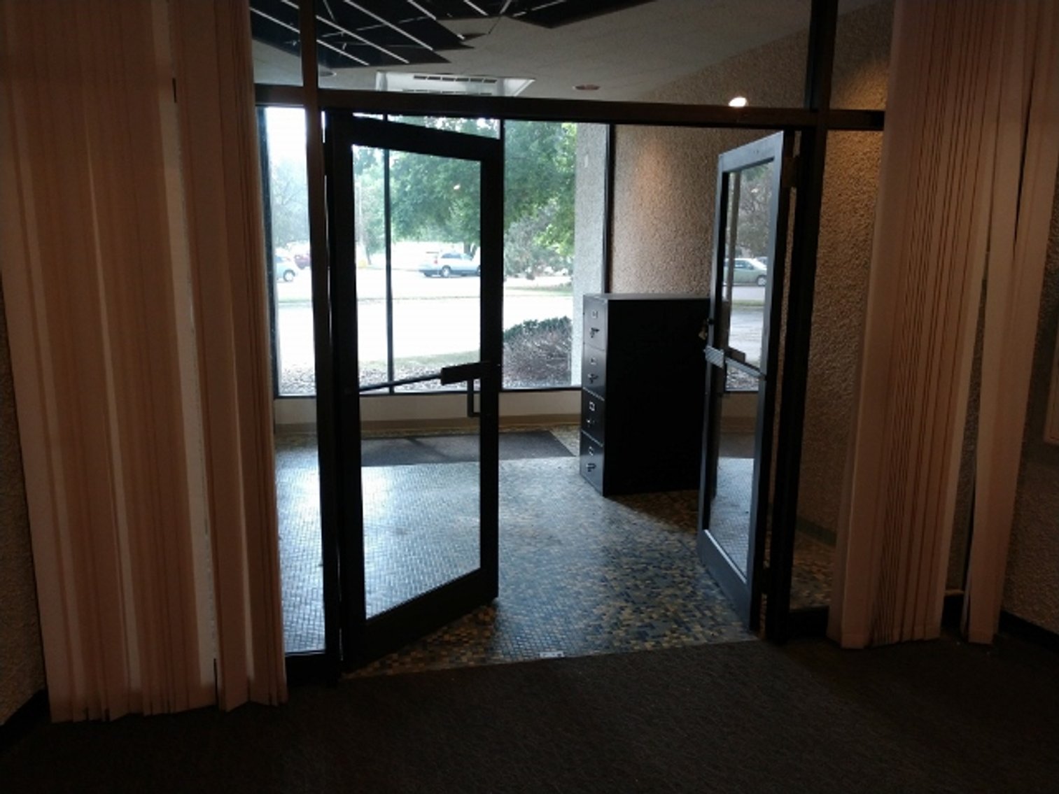 Image for 8,573±SF Former Bank Branch on 2.5± Acres at 2532 Crossroads Blvd, Waterloo, IA 50702 (Black Hawk County)