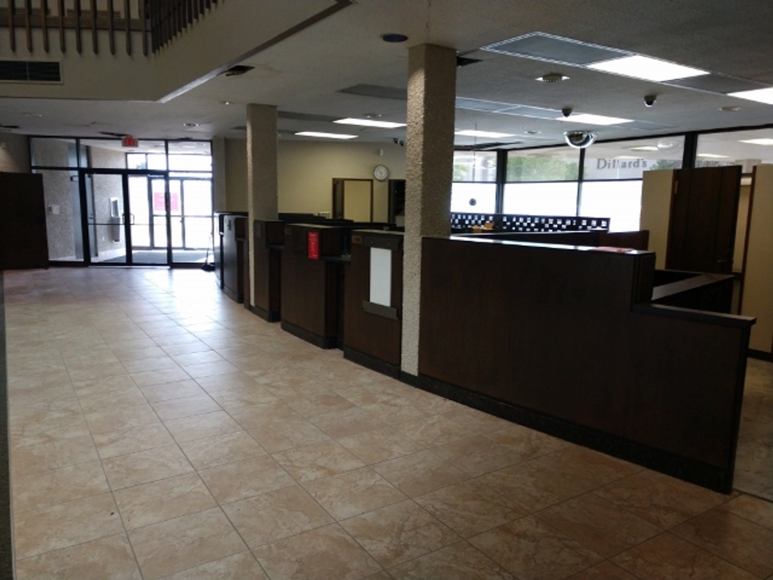 Image for 8,573±SF Former Bank Branch on 2.5± Acres at 2532 Crossroads Blvd, Waterloo, IA 50702 (Black Hawk County)