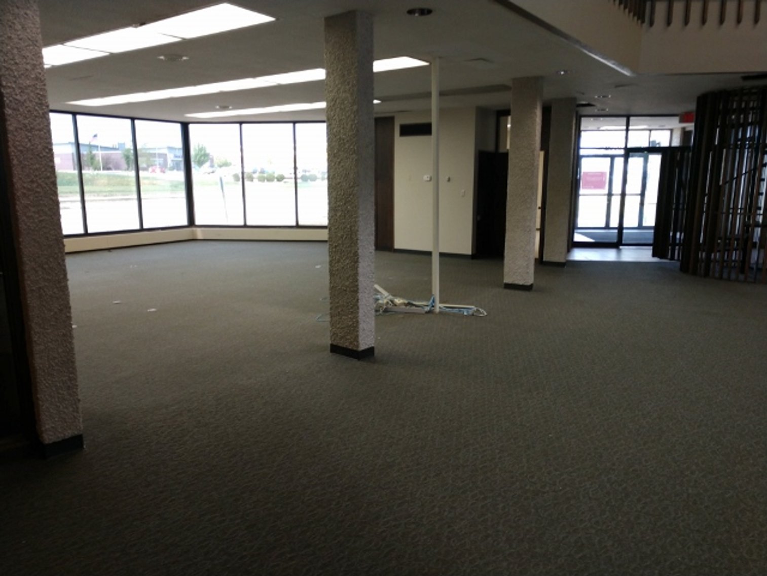 Image for 8,573±SF Former Bank Branch on 2.5± Acres at 2532 Crossroads Blvd, Waterloo, IA 50702 (Black Hawk County)