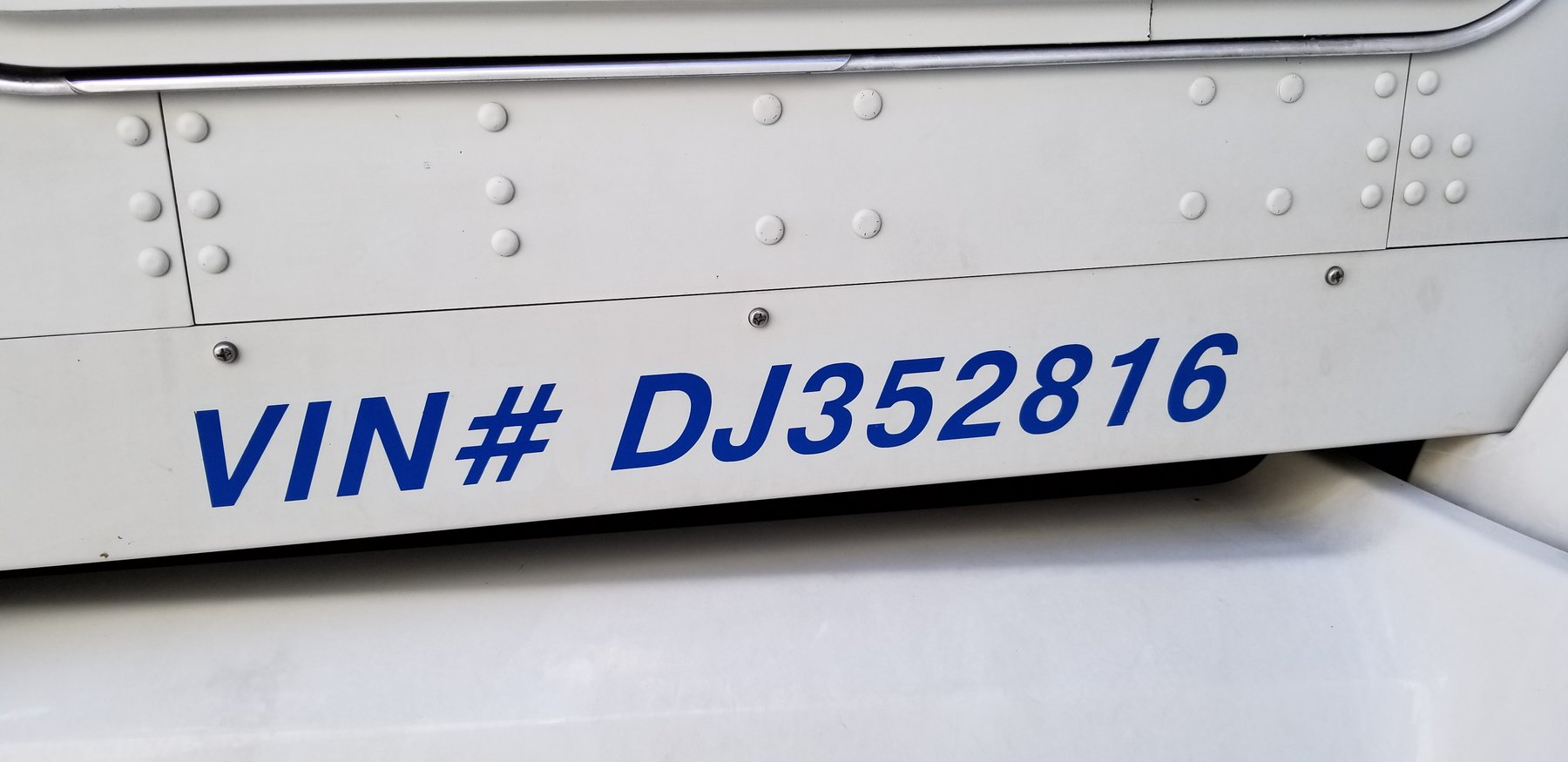 Image for 2013 Kenworth T660 Semi Truck with Sleeper Cab