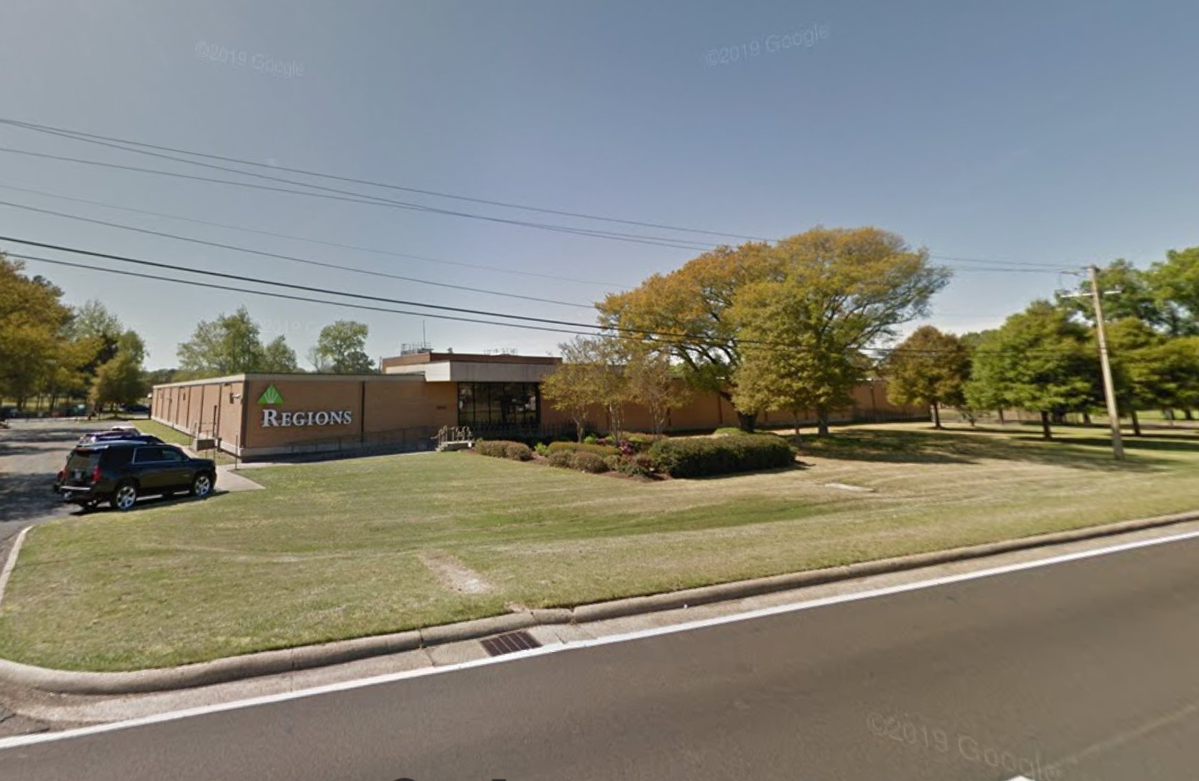 Image for Jackson MS: 56,900±SF Former Bank Operations Center on 5.72± Acres at 4855 I-55 N, Jackson MS 39206 (Hinds County)