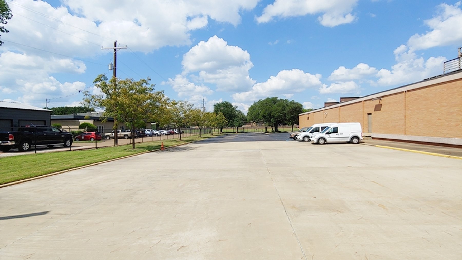Image for Jackson MS: 56,900±SF Former Bank Operations Center on 5.72± Acres at 4855 I-55 N, Jackson MS 39206 (Hinds County)