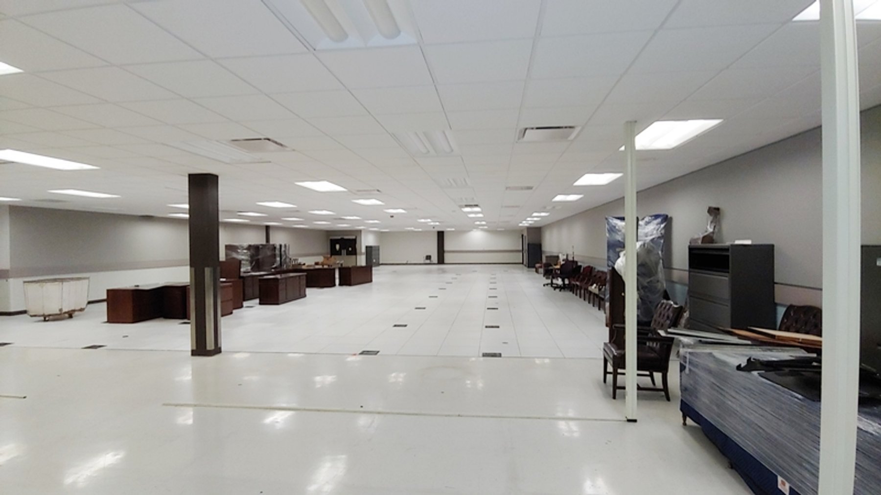 Image for Jackson MS: 56,900±SF Former Bank Operations Center on 5.72± Acres at 4855 I-55 N, Jackson MS 39206 (Hinds County)