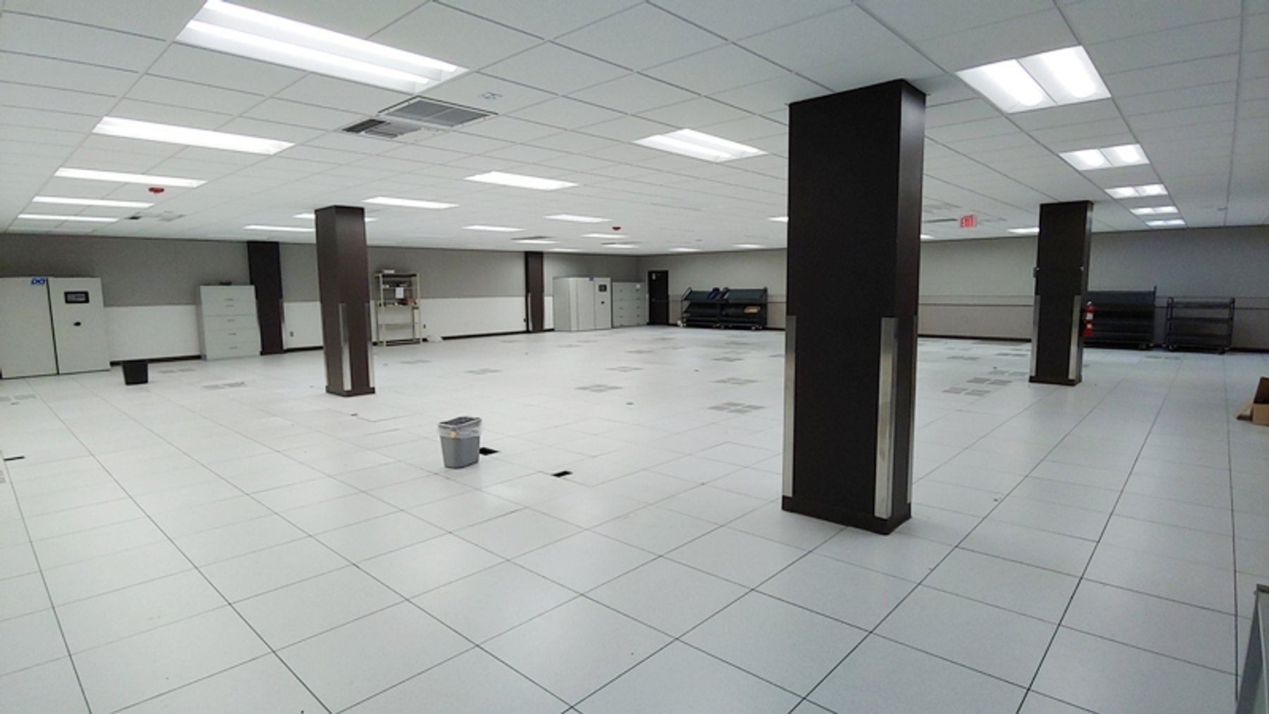 Image for Jackson MS: 56,900±SF Former Bank Operations Center on 5.72± Acres at 4855 I-55 N, Jackson MS 39206 (Hinds County)