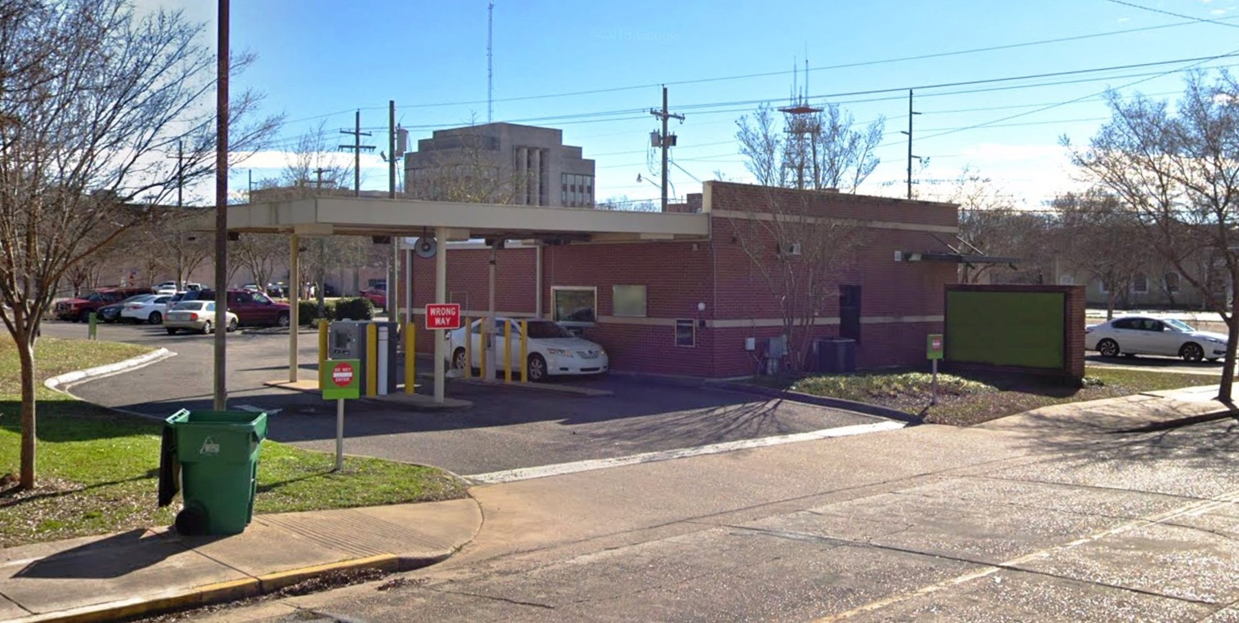Image for **REMOVED FROM AUCTION**     Alexandria, LA: 1,383±SF Footprint Former Bank Branch on .44± Acre at 803 Sixth Street, Alexandria, LA 71301 (Rapides Parish)