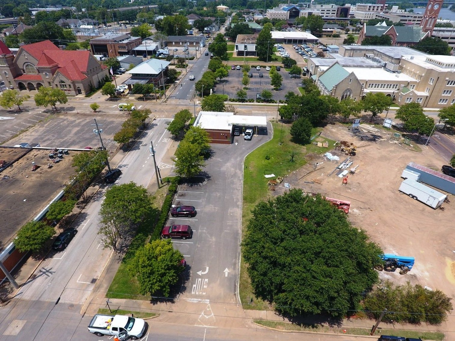 Image for **REMOVED FROM AUCTION**     Alexandria, LA: 1,383±SF Footprint Former Bank Branch on .44± Acre at 803 Sixth Street, Alexandria, LA 71301 (Rapides Parish)