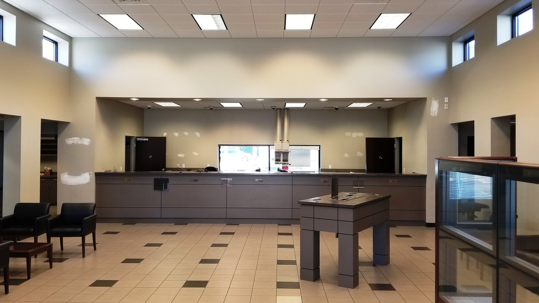 Image for Fort Payne, AL: 3,356±SF Former Bank Branch at 1718 Gault Avenue N., Fort Payne, AL 35967 (DeKalb County) 