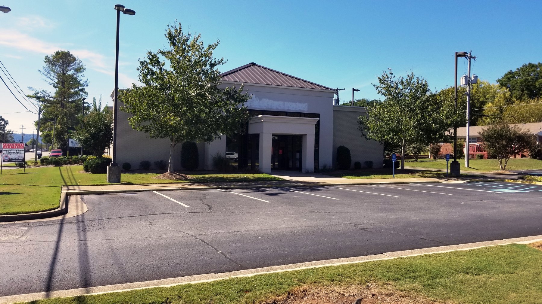 Image for Fort Payne, AL: 3,356±SF Former Bank Branch at 1718 Gault Avenue N., Fort Payne, AL 35967 (DeKalb County) 