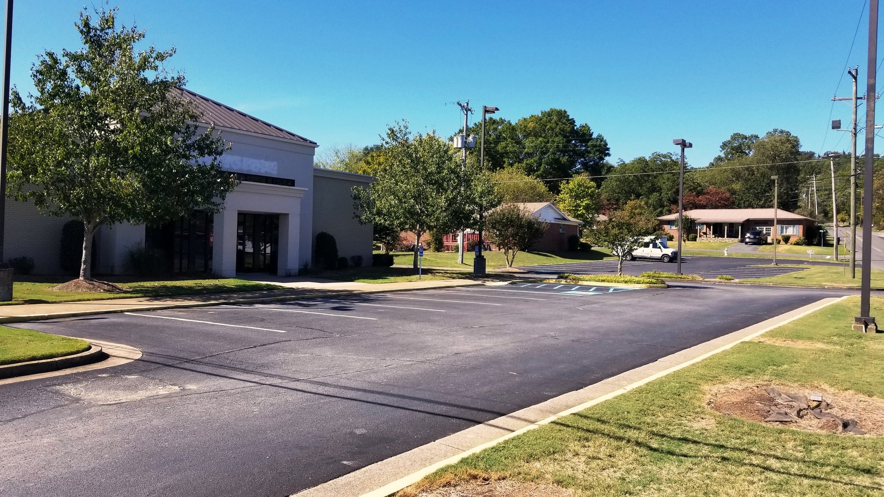 Image for Fort Payne, AL: 3,356±SF Former Bank Branch at 1718 Gault Avenue N., Fort Payne, AL 35967 (DeKalb County) 