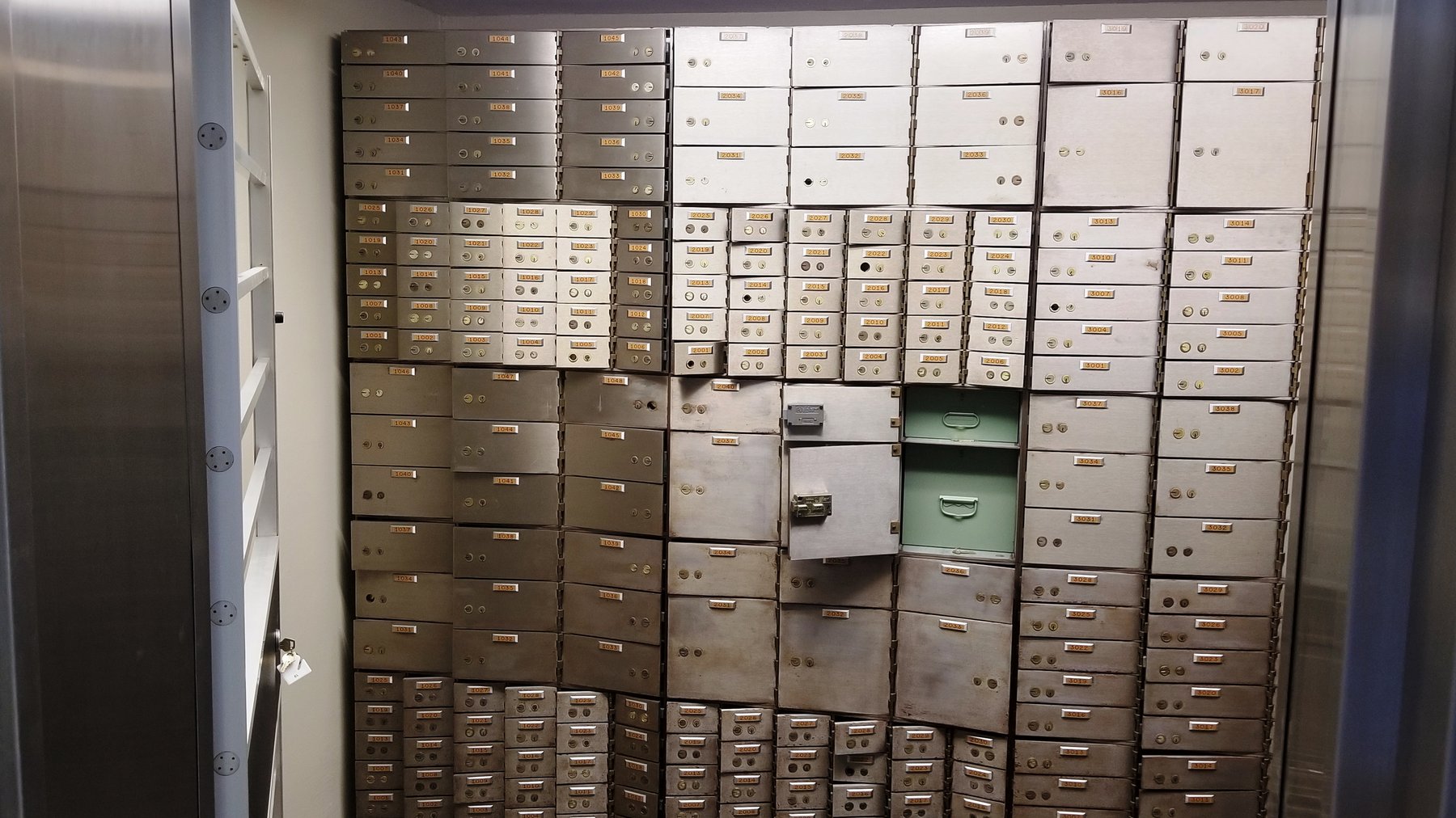 Image for Fort Payne, AL: 3,356±SF Former Bank Branch at 1718 Gault Avenue N., Fort Payne, AL 35967 (DeKalb County) 