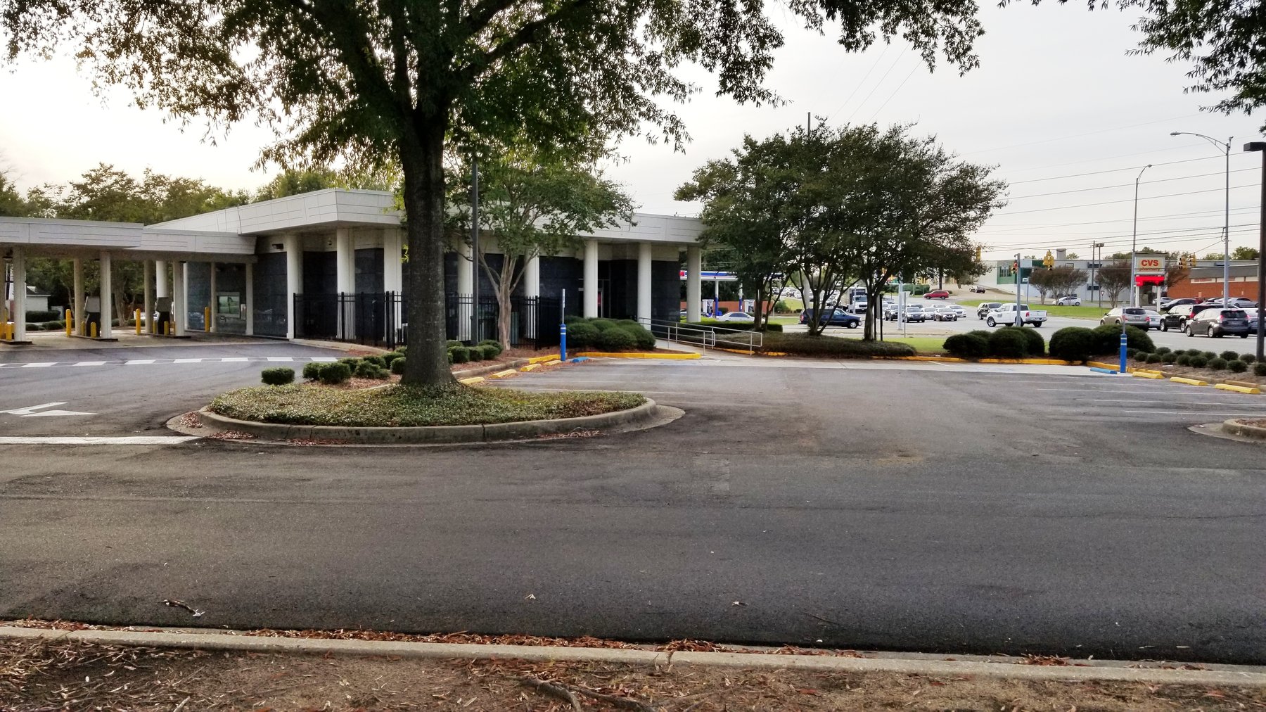 Image for Montgomery, AL: 4,000±SF Former Bank Branch at 6900 Vaughn Road, Montgomery, AL 36116 (Montgomery County) 