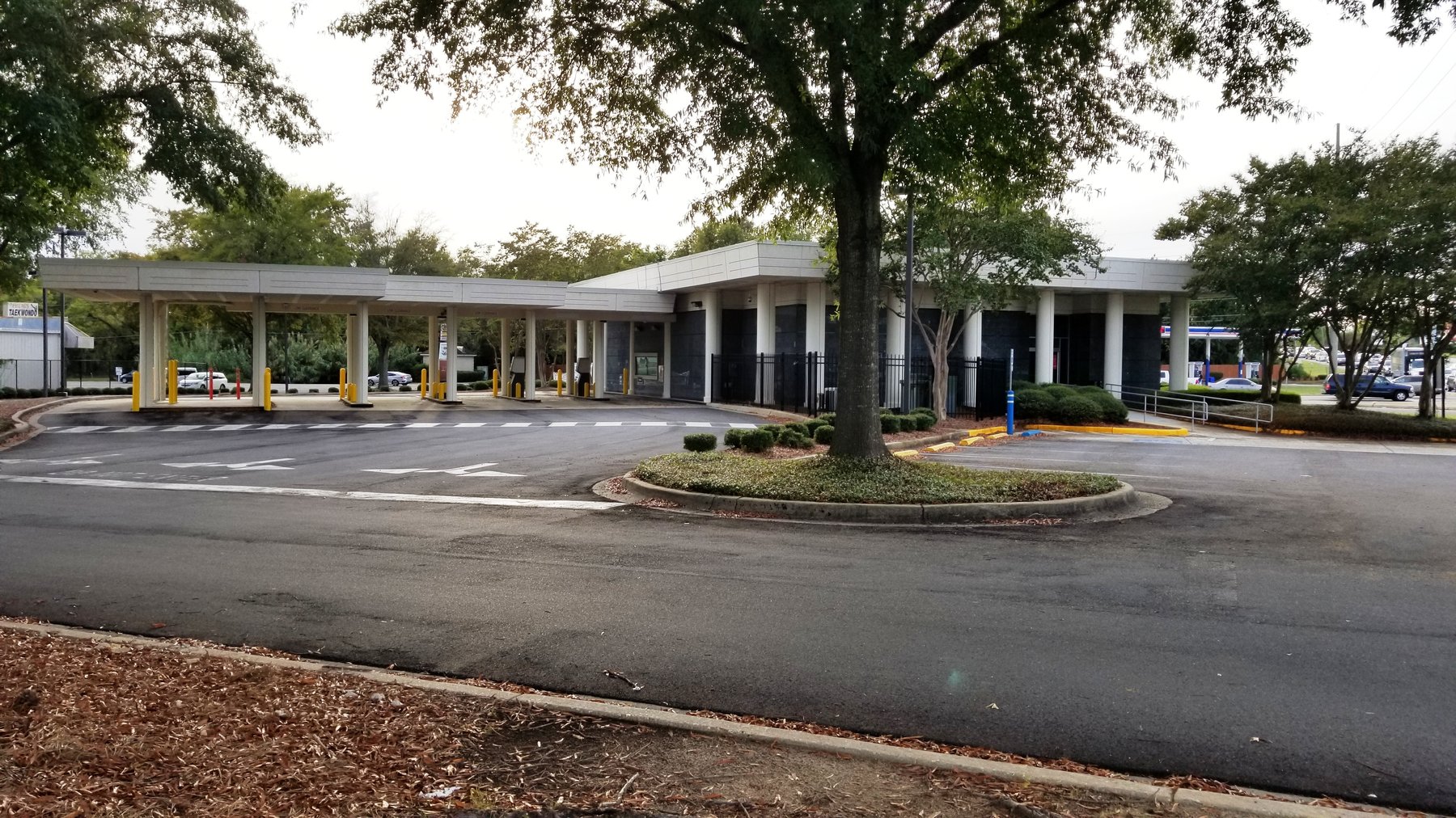 Image for Montgomery, AL: 4,000±SF Former Bank Branch at 6900 Vaughn Road, Montgomery, AL 36116 (Montgomery County) 