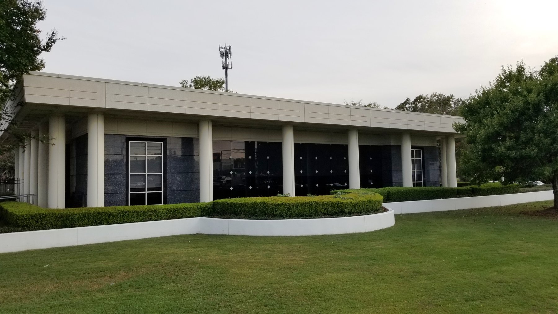 Image for Montgomery, AL: 4,000±SF Former Bank Branch at 6900 Vaughn Road, Montgomery, AL 36116 (Montgomery County) 