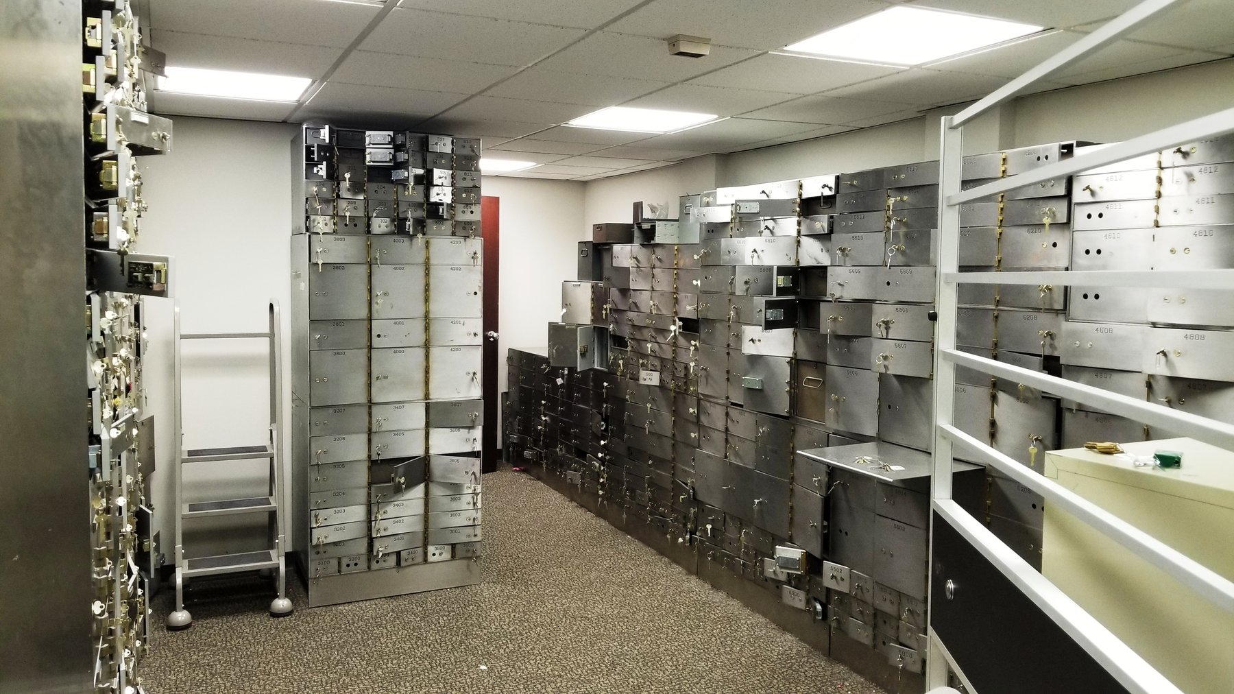 Image for Montgomery, AL: 4,000±SF Former Bank Branch at 6900 Vaughn Road, Montgomery, AL 36116 (Montgomery County) 