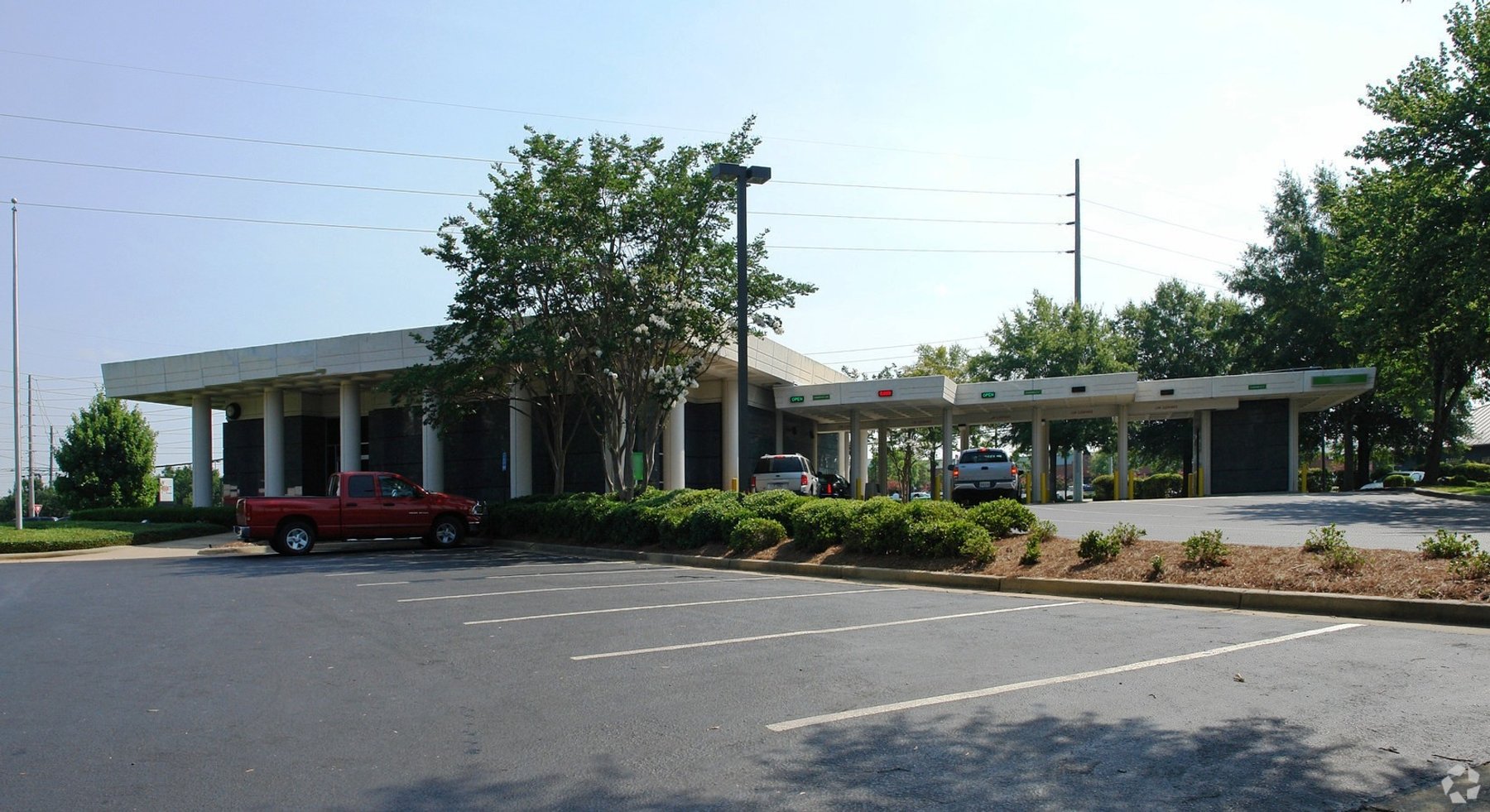 Image for Montgomery, AL: 4,000±SF Former Bank Branch at 6900 Vaughn Road, Montgomery, AL 36116 (Montgomery County) 