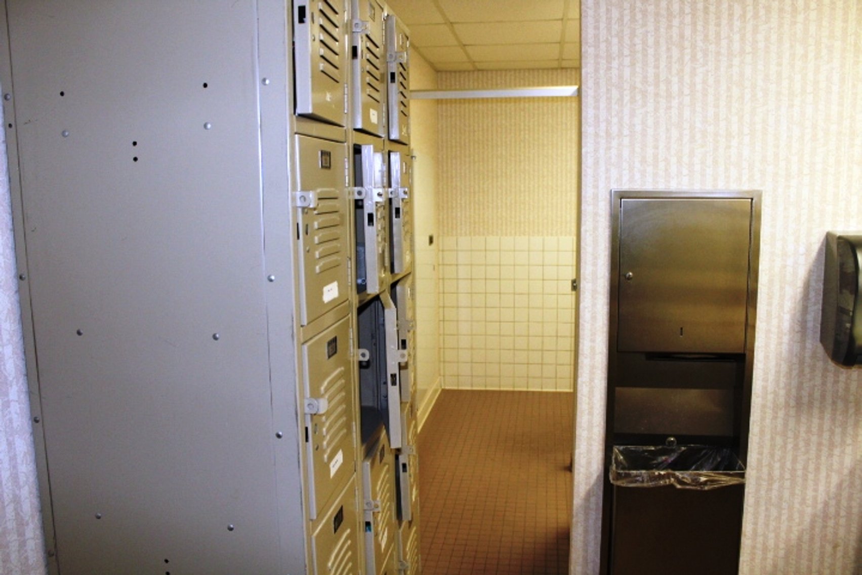 Image for Fordyce, AR: 9,910±SF Former Bank Branch at 611 West 4th Street, Fordyce, AR 71742 (Dallas County)