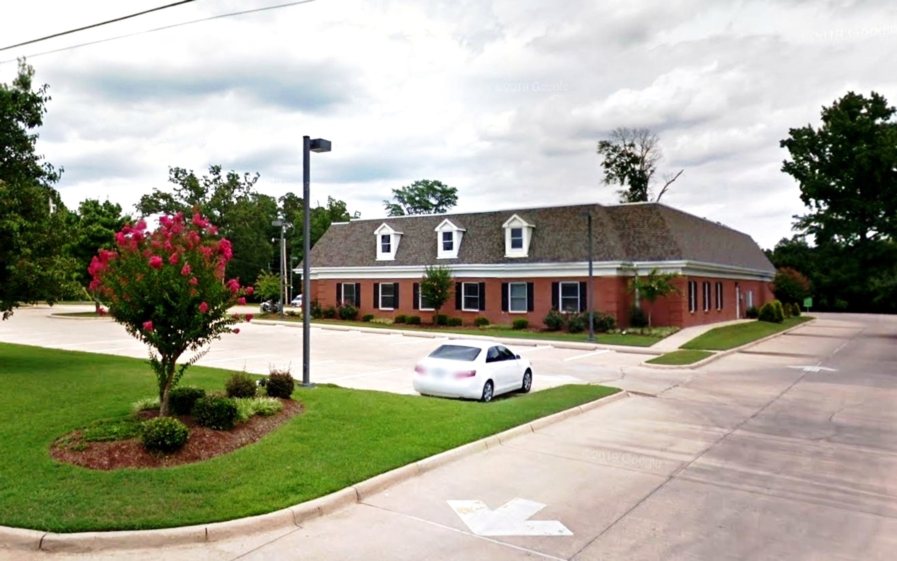Image for Fordyce, AR: 9,910±SF Former Bank Branch at 611 West 4th Street, Fordyce, AR 71742 (Dallas County)