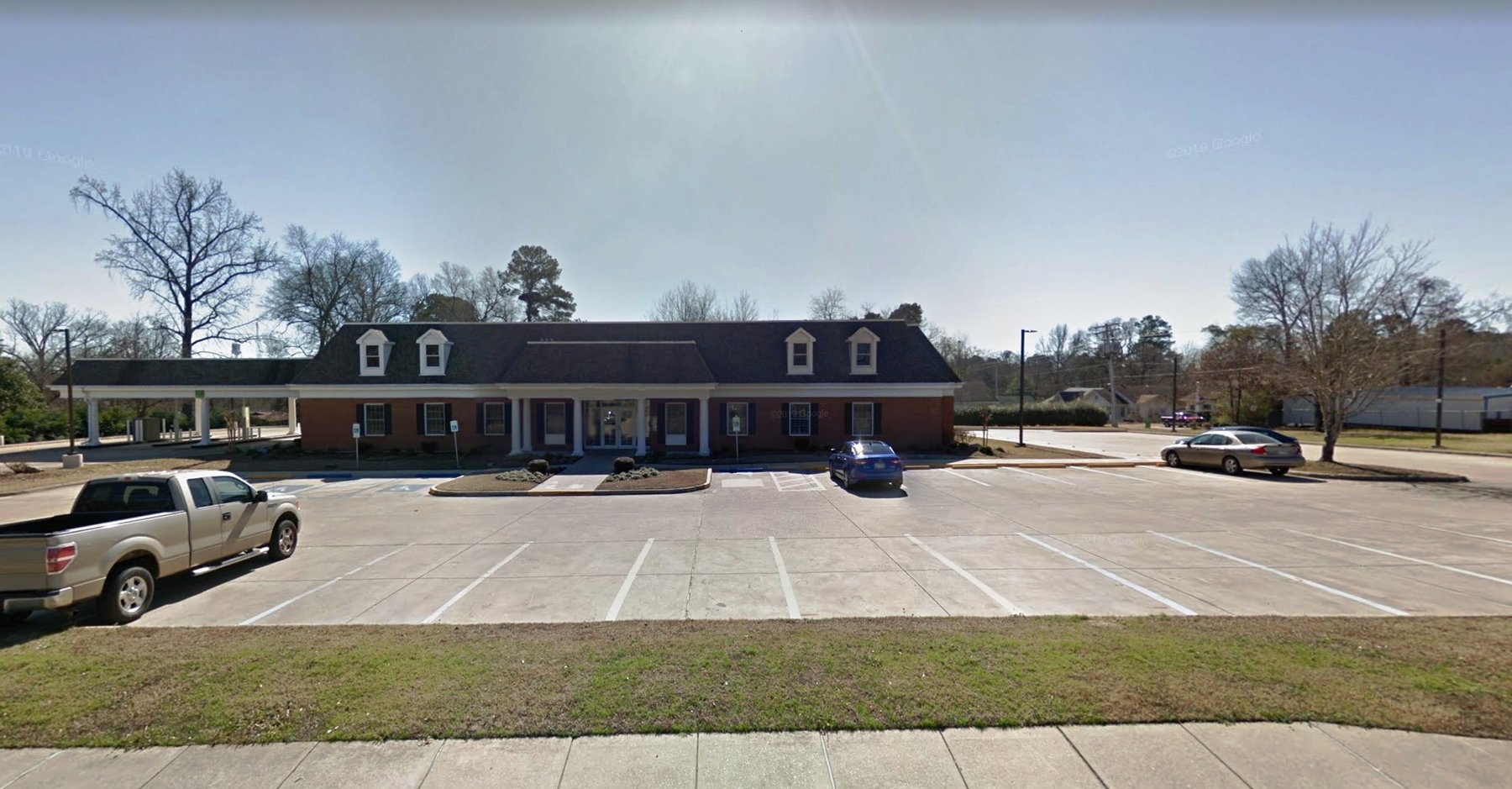 Image for Fordyce, AR: 9,910±SF Former Bank Branch at 611 West 4th Street, Fordyce, AR 71742 (Dallas County)