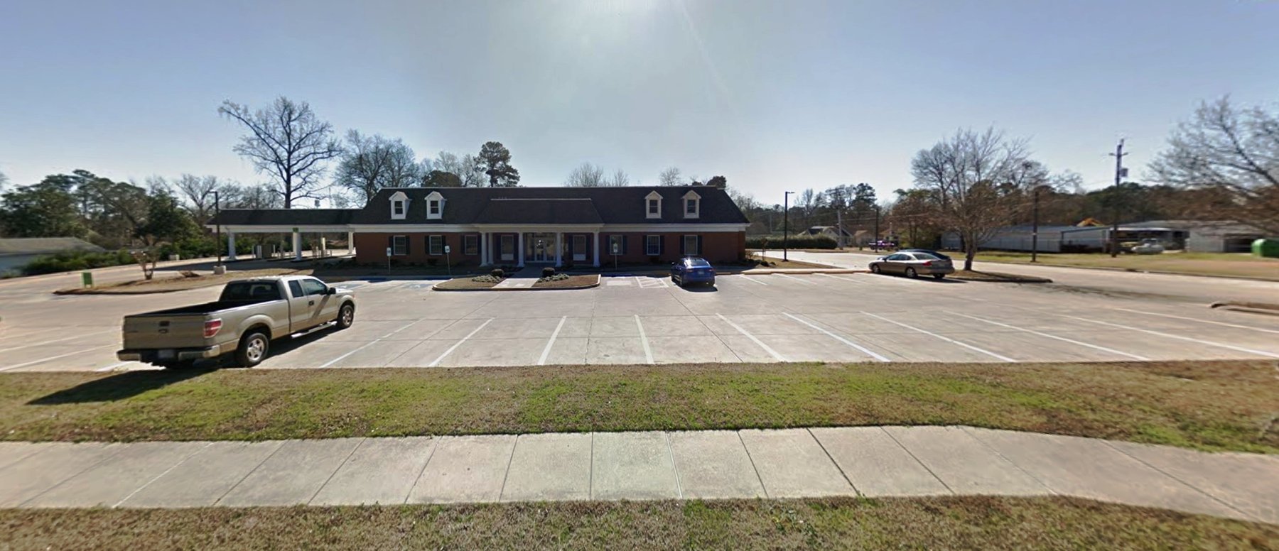 Image for Fordyce, AR: 9,910±SF Former Bank Branch at 611 West 4th Street, Fordyce, AR 71742 (Dallas County)