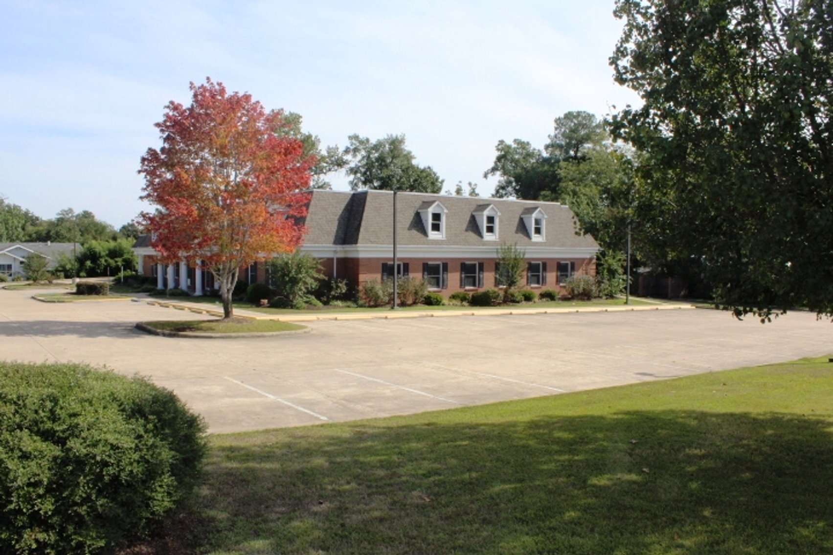 Image for Fordyce, AR: 9,910±SF Former Bank Branch at 611 West 4th Street, Fordyce, AR 71742 (Dallas County)