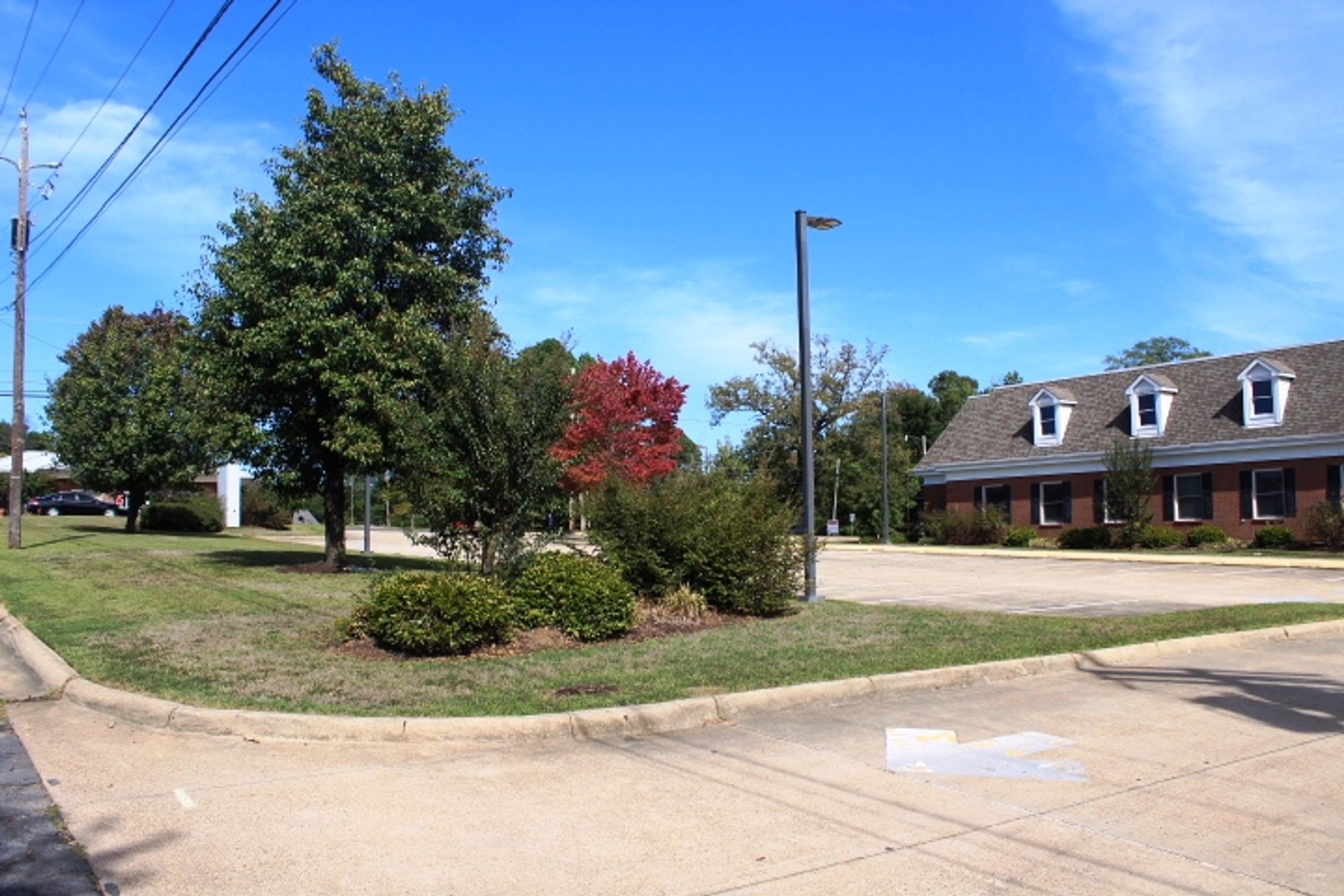 Image for Fordyce, AR: 9,910±SF Former Bank Branch at 611 West 4th Street, Fordyce, AR 71742 (Dallas County)