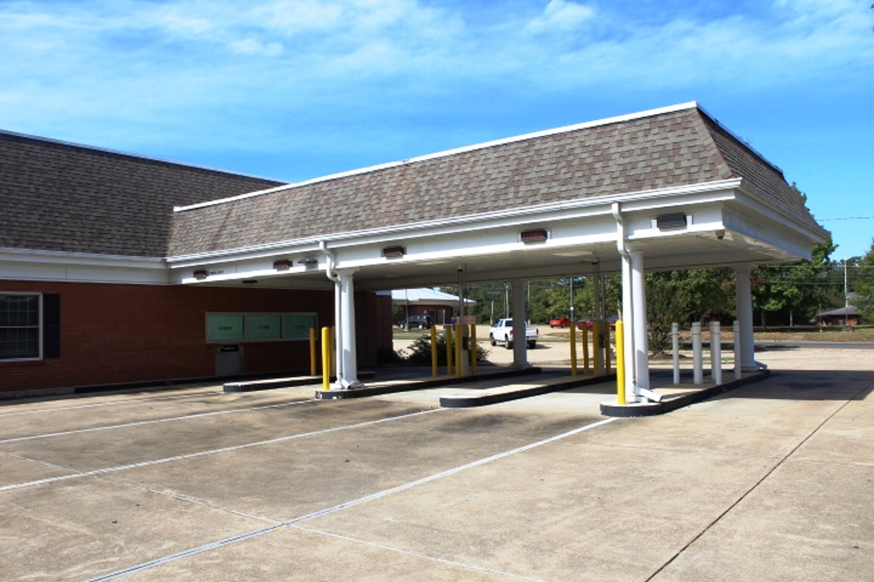 Image for Fordyce, AR: 9,910±SF Former Bank Branch at 611 West 4th Street, Fordyce, AR 71742 (Dallas County)