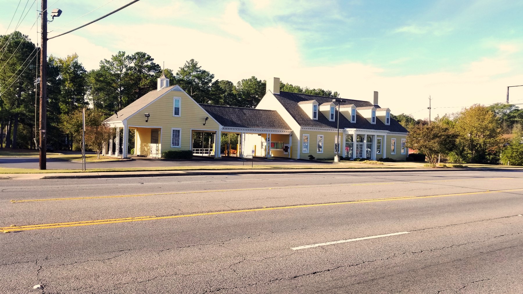 Image for Rome, GA: 2,596±SF Former Bank Branch on 1.55± Acres at 2101 Shorter Avenue, Rome, GA 30165 (Floyd County)