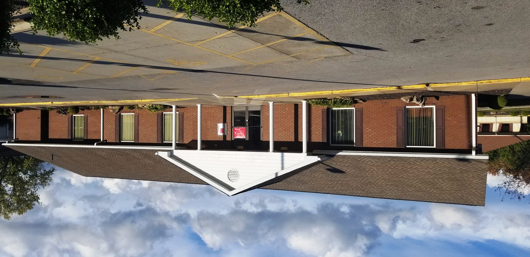 Image for Carbondale, IL: 7,384±SF Footprint Former Bank Branch on 1.15± Acres at 601 E. Main Street, Carbondale, IL 62901 (Jackson County)