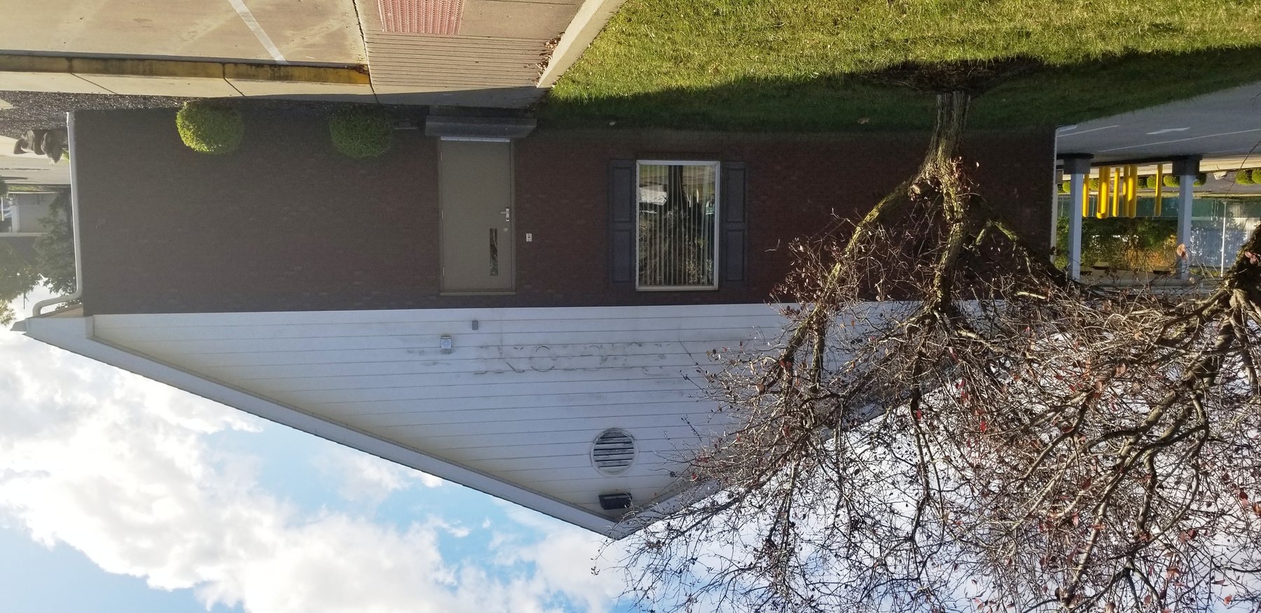 Image for Carbondale, IL: 7,384±SF Footprint Former Bank Branch on 1.15± Acres at 601 E. Main Street, Carbondale, IL 62901 (Jackson County)