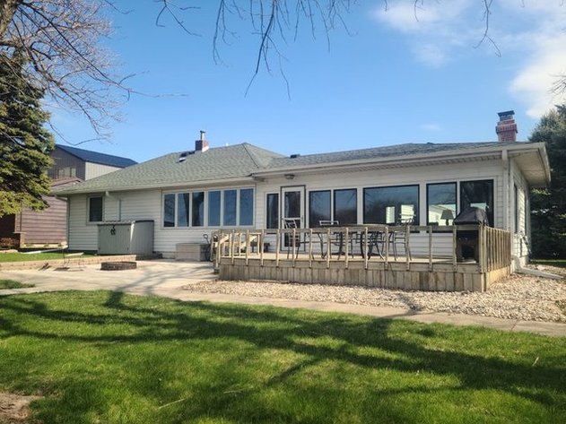 Image for Gorgeous Lake Property!