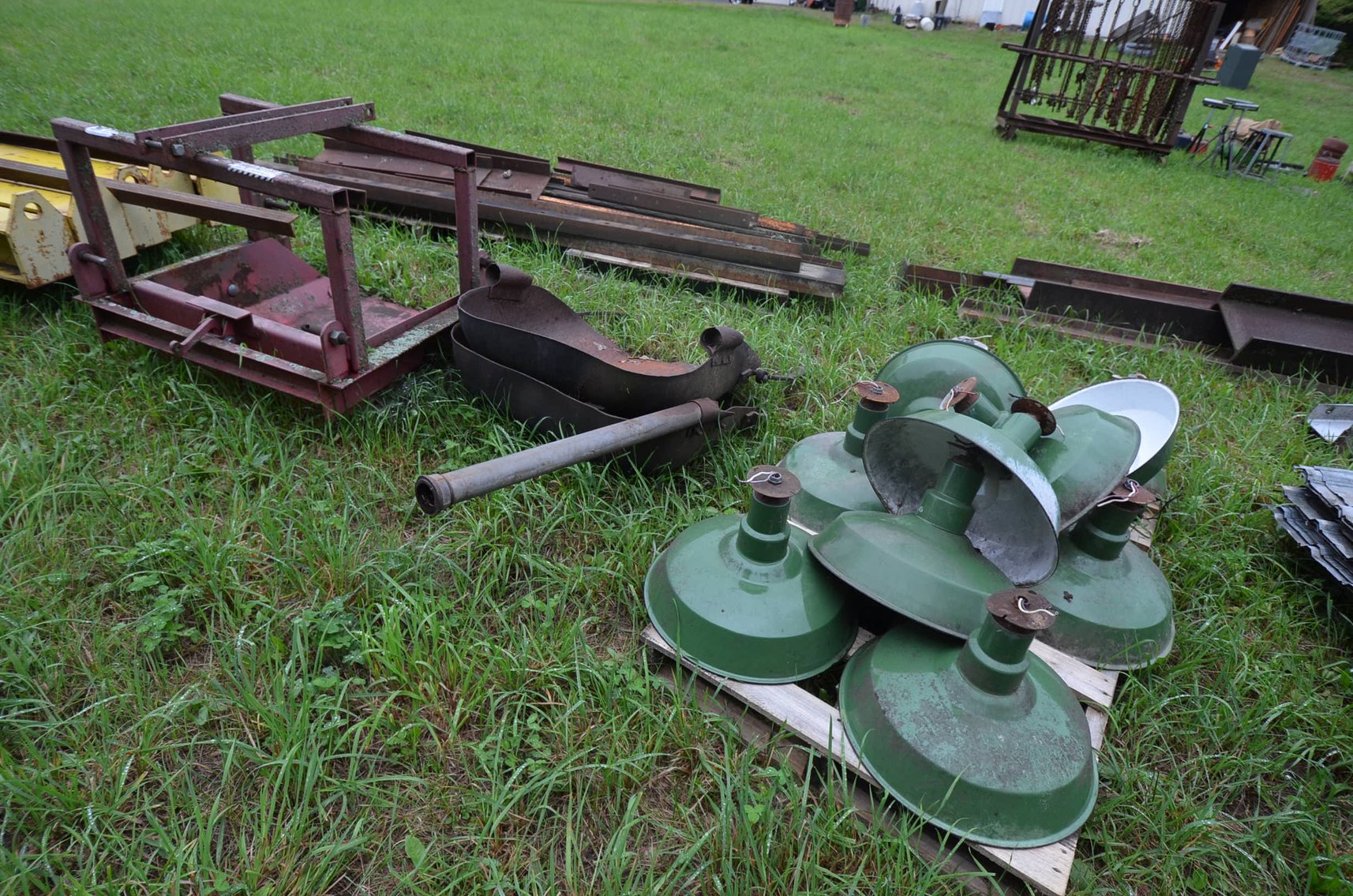 Image for ALLIS CHALMERS TRACTOR, WELDING & SHOP TOOLS, HORSE TACK, COLLECTIBLES, HOUSEHOLD & MORE!