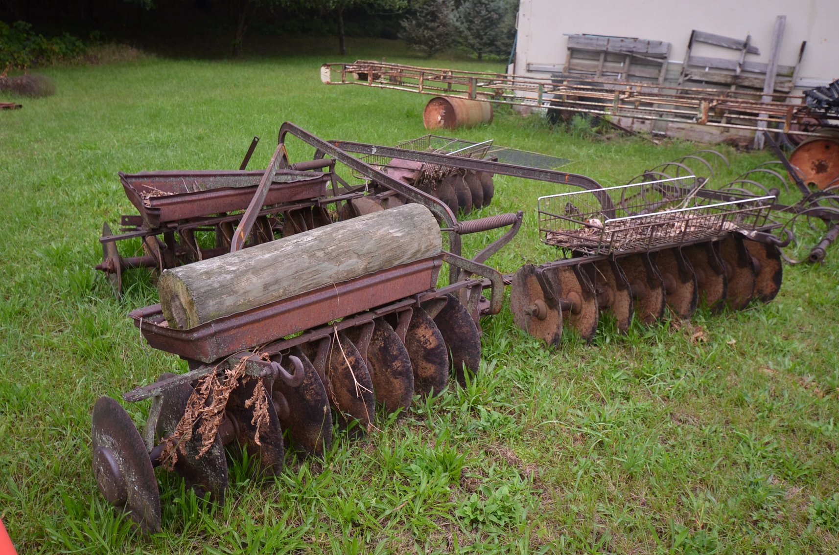 Image for ALLIS CHALMERS TRACTOR, WELDING & SHOP TOOLS, HORSE TACK, COLLECTIBLES, HOUSEHOLD & MORE!