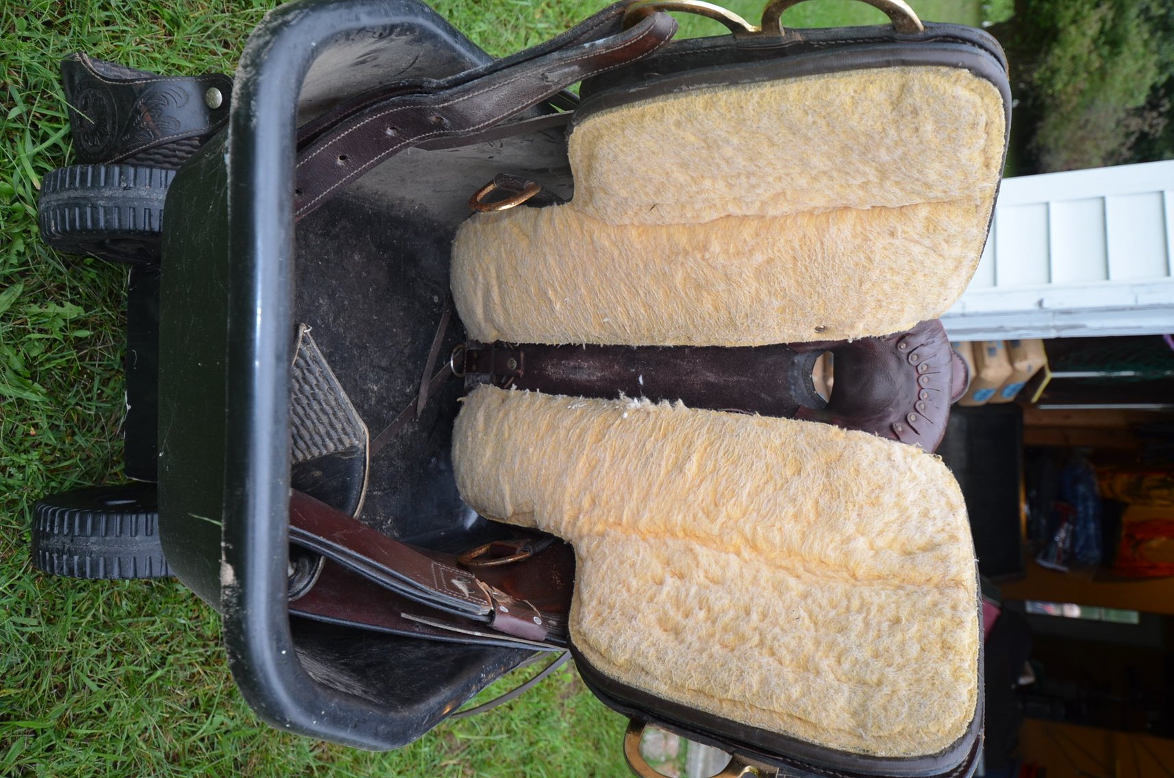 Image for ALLIS CHALMERS TRACTOR, WELDING & SHOP TOOLS, HORSE TACK, COLLECTIBLES, HOUSEHOLD & MORE!