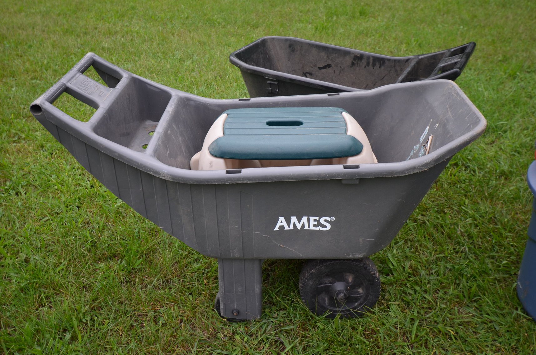 Image for ALLIS CHALMERS TRACTOR, WELDING & SHOP TOOLS, HORSE TACK, COLLECTIBLES, HOUSEHOLD & MORE!