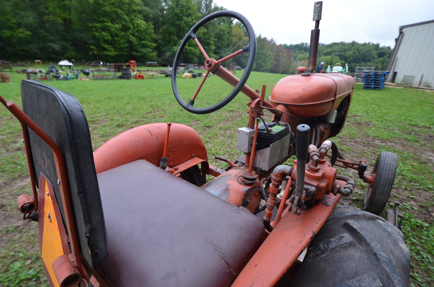 Image for ALLIS CHALMERS TRACTOR, WELDING & SHOP TOOLS, HORSE TACK, COLLECTIBLES, HOUSEHOLD & MORE!