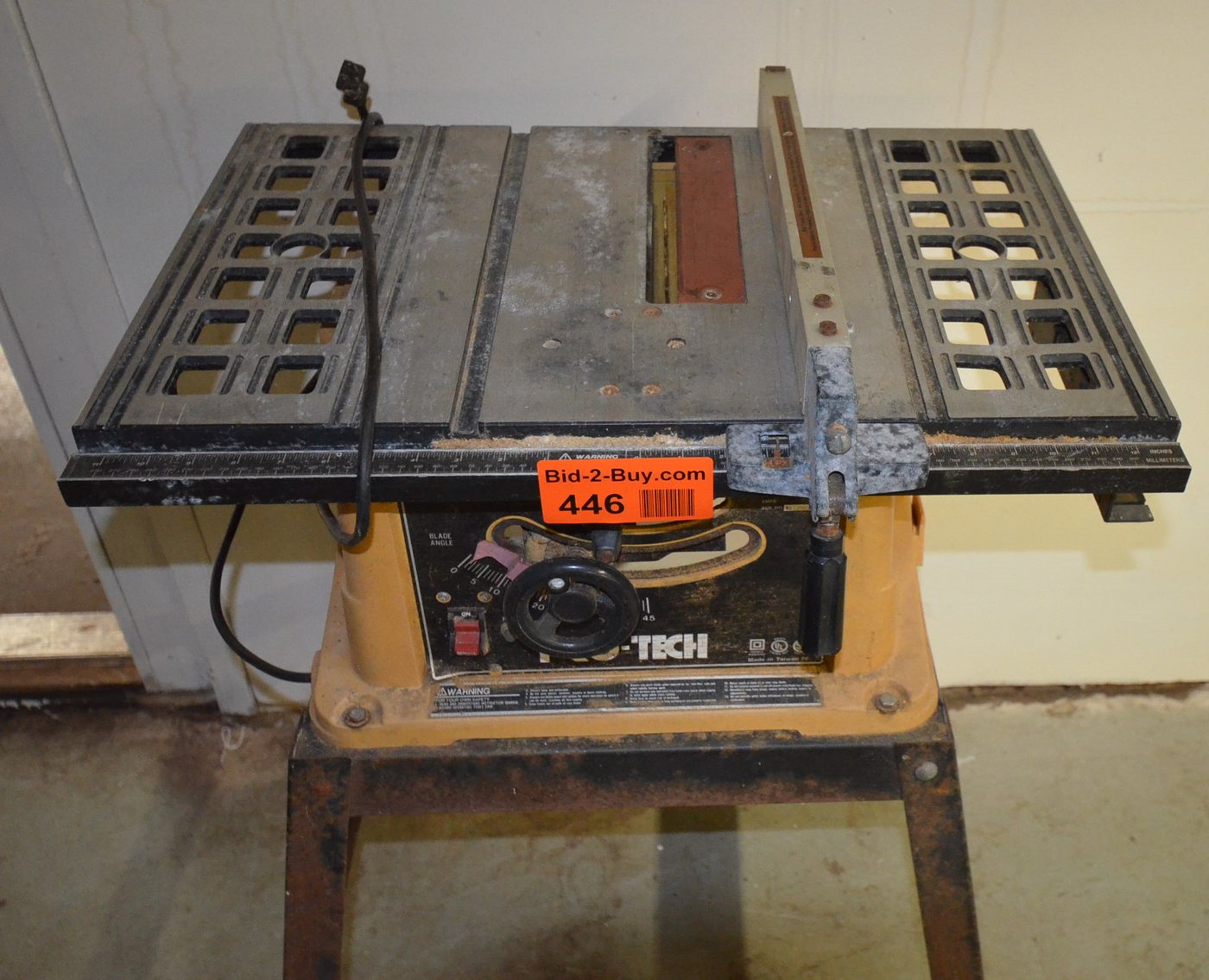 Image for 2000 FORD F350, ENCLOSED TRAILER, 100+ MORGAN  SILVER DOLLARS, 18 STEAMER TRUNKS, TOOLS & MORE!