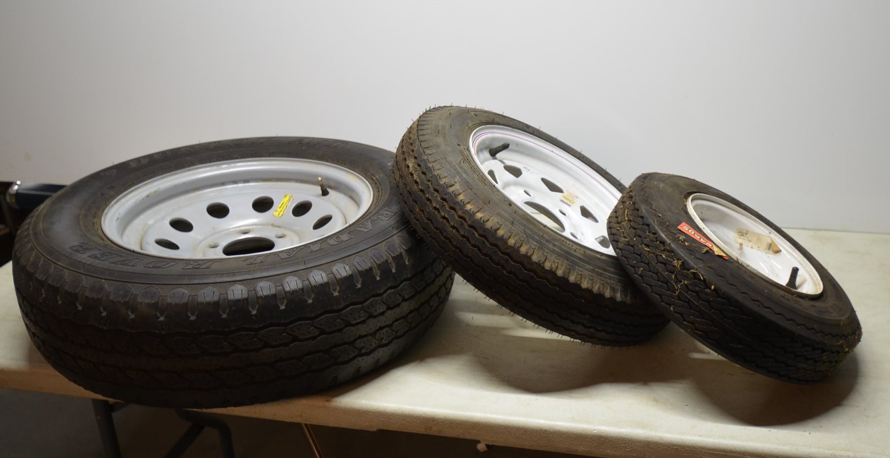 Image for 2000 FORD F350, ENCLOSED TRAILER, 100+ MORGAN  SILVER DOLLARS, 18 STEAMER TRUNKS, TOOLS & MORE!