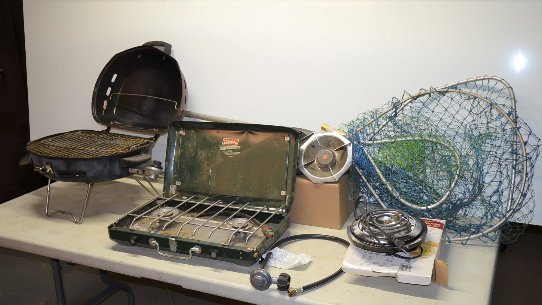 Image for 2000 FORD F350, ENCLOSED TRAILER, 100+ MORGAN  SILVER DOLLARS, 18 STEAMER TRUNKS, TOOLS & MORE!