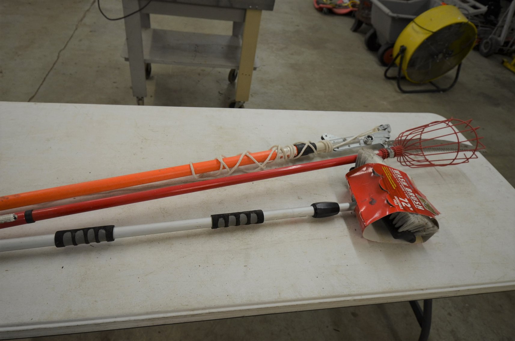 Image for 2000 FORD F350, ENCLOSED TRAILER, 100+ MORGAN  SILVER DOLLARS, 18 STEAMER TRUNKS, TOOLS & MORE!