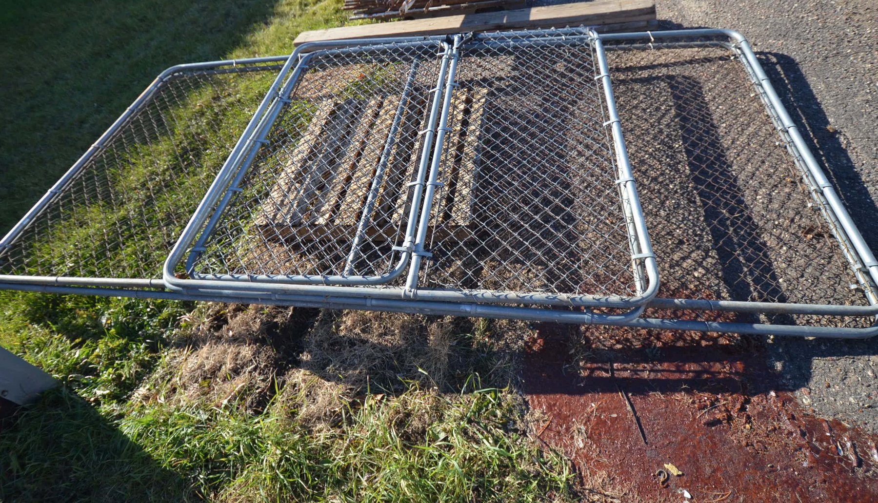 Image for 2000 FORD F350, ENCLOSED TRAILER, 100+ MORGAN  SILVER DOLLARS, 18 STEAMER TRUNKS, TOOLS & MORE!