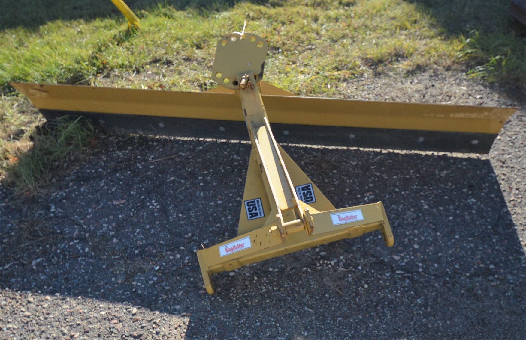 Image for 2000 FORD F350, ENCLOSED TRAILER, 100+ MORGAN  SILVER DOLLARS, 18 STEAMER TRUNKS, TOOLS & MORE!