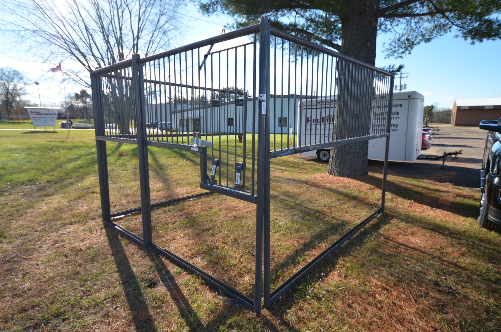 Image for 2000 FORD F350, ENCLOSED TRAILER, 100+ MORGAN  SILVER DOLLARS, 18 STEAMER TRUNKS, TOOLS & MORE!