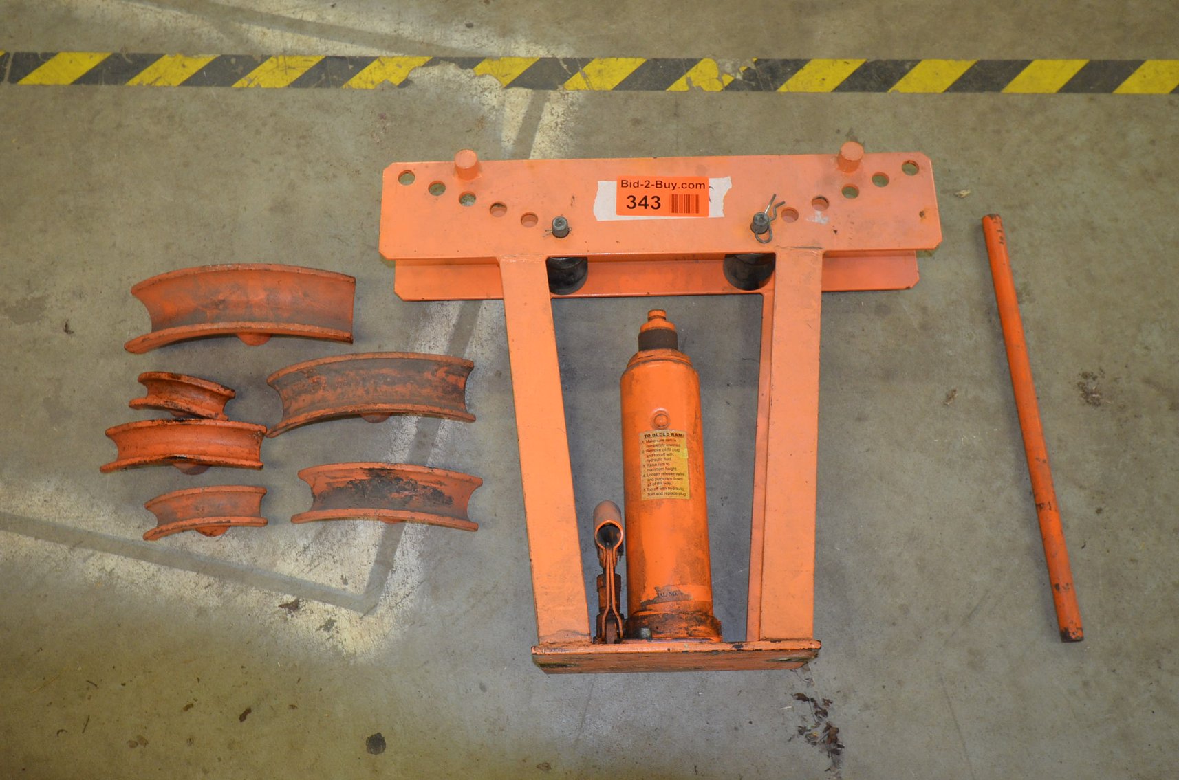 Image for 2000 FORD F350, ENCLOSED TRAILER, 100+ MORGAN  SILVER DOLLARS, 18 STEAMER TRUNKS, TOOLS & MORE!