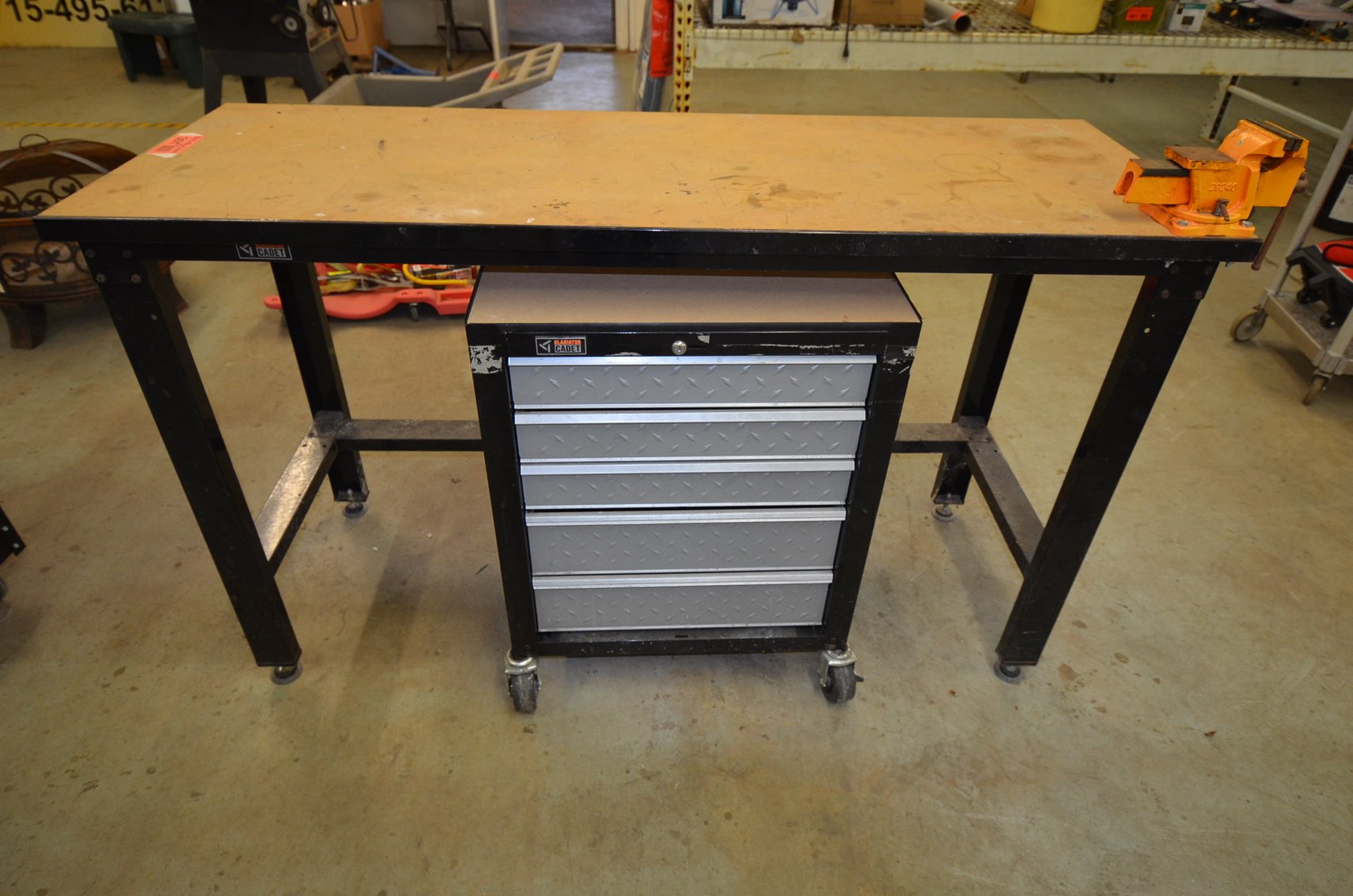 Image for 2000 FORD F350, ENCLOSED TRAILER, 100+ MORGAN  SILVER DOLLARS, 18 STEAMER TRUNKS, TOOLS & MORE!